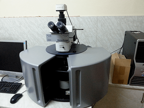 Raman Spectroscopy device by Bruker