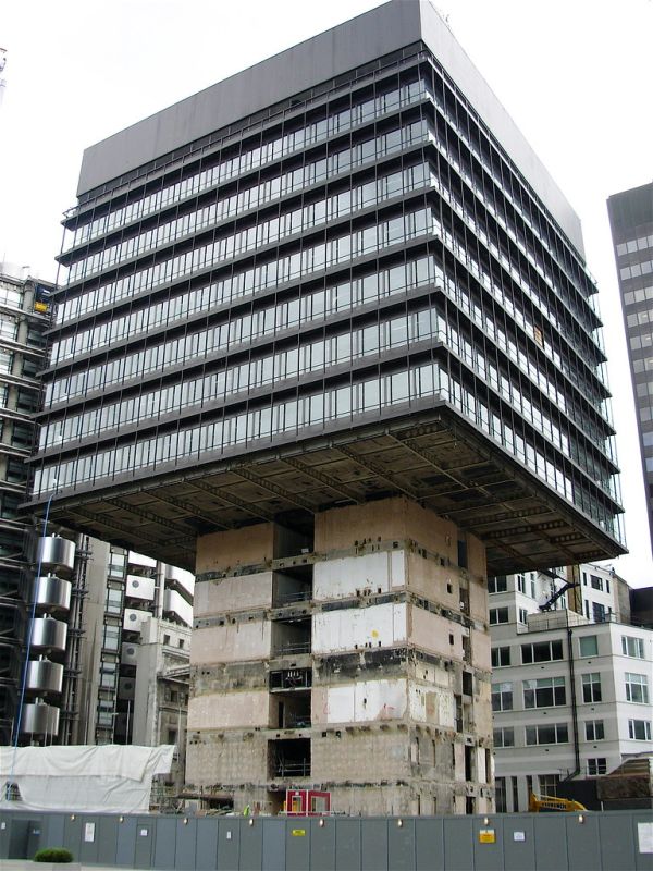 City of London: 122 Leadenhall Street, 'The Cheesegrater'