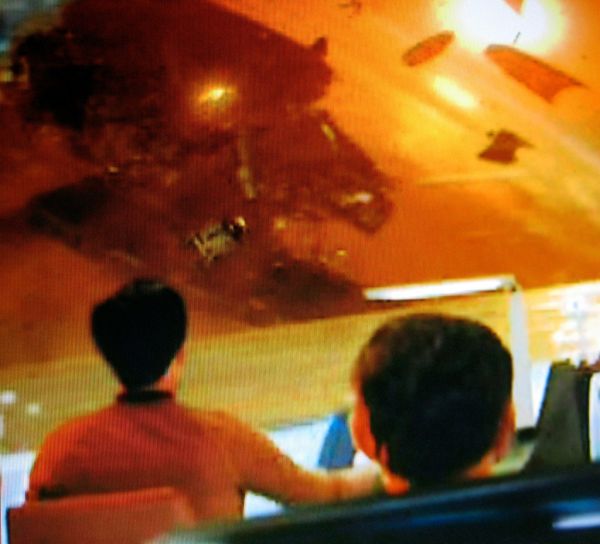 R2D2 Star Trek Cameo JJ Abrams movie Easter Egg 79