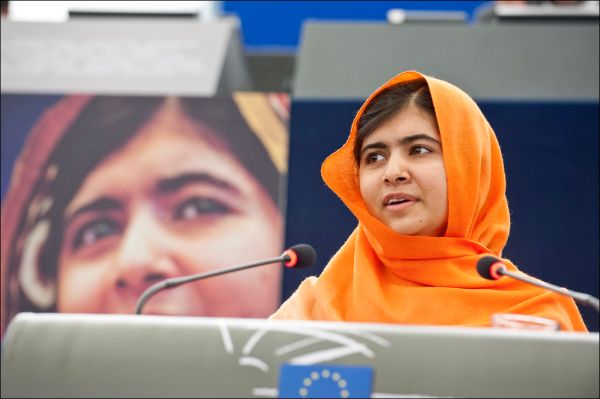 Malala Yousafzaï addresses the members in the plenary session