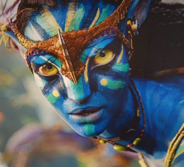Avatar Neytiri, larger than life
