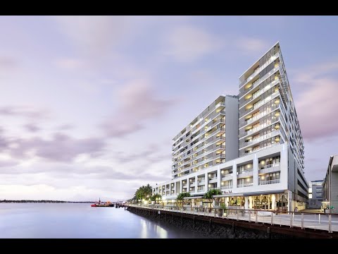 Harbour Lights Cairns - Absolute Water Front Living