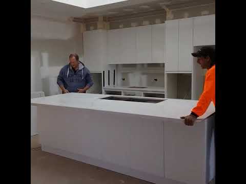 Installing Stone Island Benchtop | CR Stone